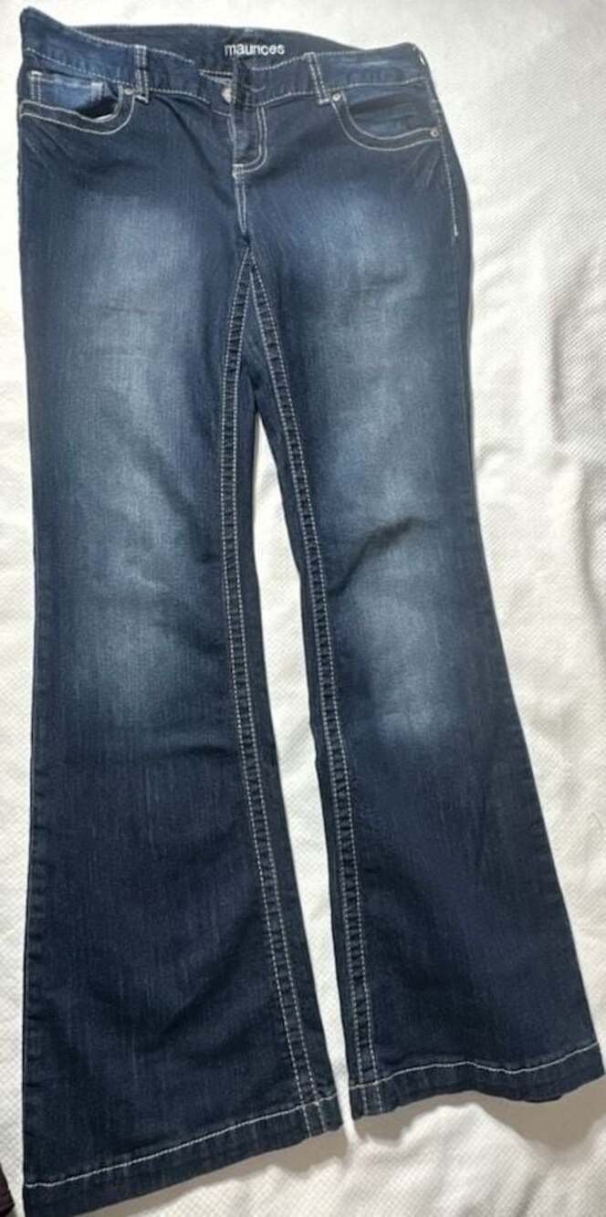 Maurices Flare Jeans Size 9/10 REG Retro Y2K early 2000s style